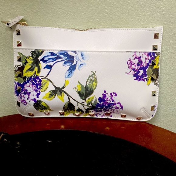 White House Black Market Handbags - NEW White House Black Market White Floral Studded Clutch Handbag NWT